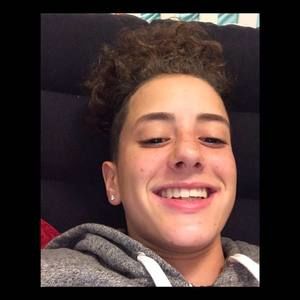 Meet your Posher, Deisy